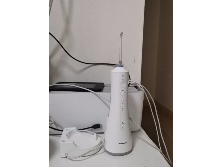 松下（Panasonic）冲牙器 洗牙器 水牙线 牙齿清洁器 全身水洗防水洁牙器 超声波水流冲洗器 EW1511(白色）