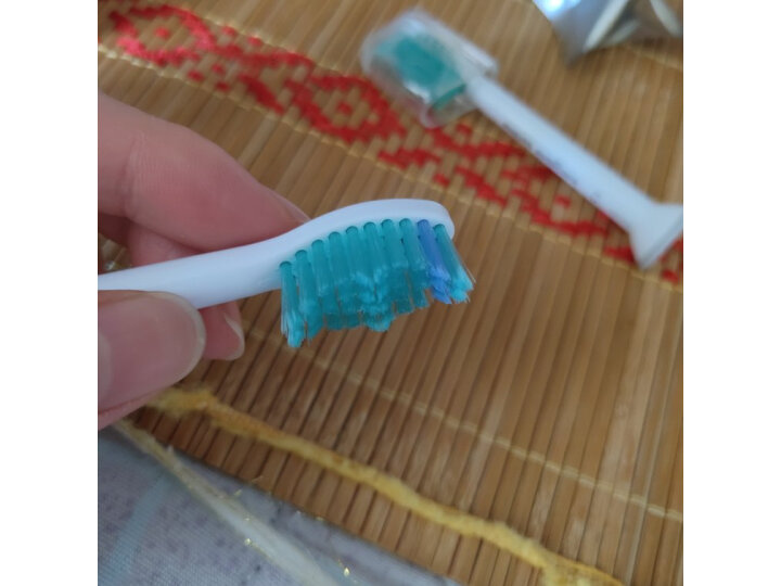 玄艾佳（Xuan Ai Jia）电动牙刷头心酸经历曝光,不想被骗看这里 