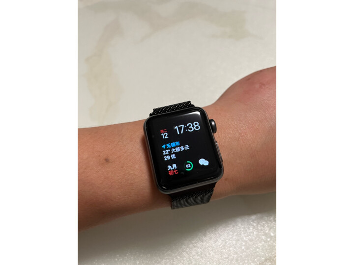 Apple Watch Series 3智能手表（GPS款 38毫米 深空灰色铝金属表壳 黑色运动型表带 MTF02CH/A）