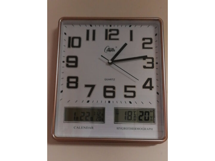 康巴丝(Compas)挂钟万年历温湿度钟表创意客厅静音时钟简约挂表方形日历石英钟 3105 闪金 30CM*34CM