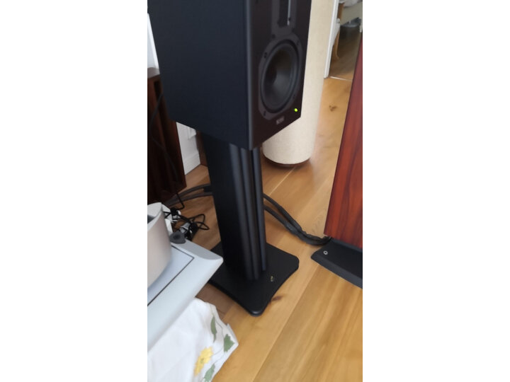 惠威d1090和mk200iii哪个好?有没有区别?