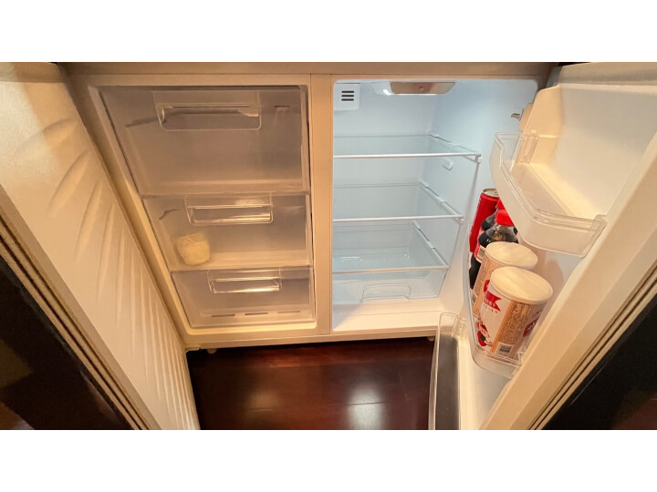  康佳（KONKA）236升风冷无霜家用办公室立式冰柜 母婴母乳小冰箱 一级能效冷柜电脑控温玻璃面板 BCD-236WES
