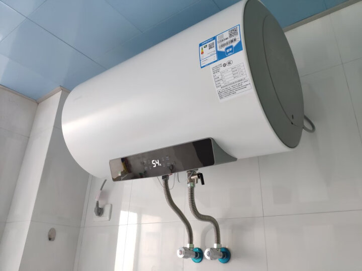 海尔（Haier）出品统帅电热水器电家用储水式卫生间洗澡器 一级能效速热节能防电墙上门安装LD5 60升【2-3人】