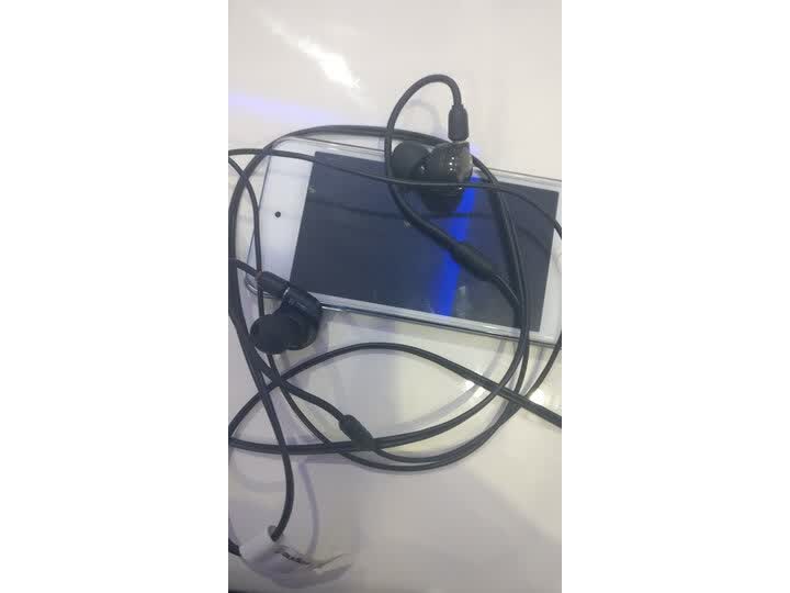铁三角athe40和森海ie60哪个好?区别是什么?