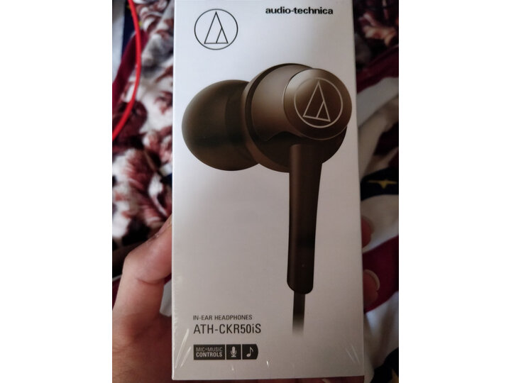 铁三角ckr50is跟cks550is哪个好?区别是什么?