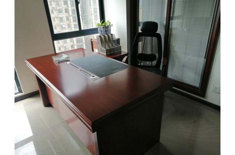 
中伟办公家具老板桌大班台经理桌主管桌办公桌含侧柜