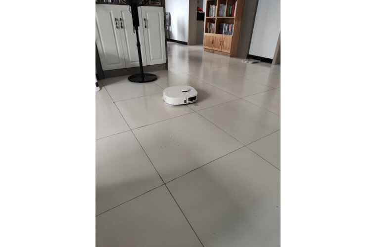 美的RM2102扫地机器人求真实回答,家人都用他？