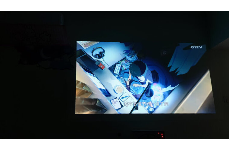 坚果G9投影仪家用投影机智能家庭影院投影电视(无感对焦全自动梯形校正丹拿调音1080P高清手机同屏)