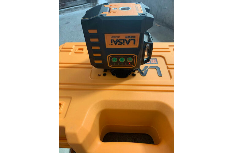 莱赛激光水平仪绿光12线lsg6681s怎么样使用一个月揭秘,我后悔买晚了