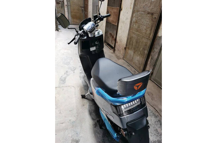 雅迪电动车72v高速电摩冠能版莱特怎么样用后诉说其售后问题,真的有人