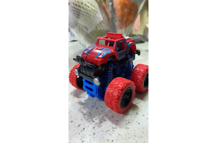 四驱车玩具车越野随机颜色汽车模型大脚惯性车模仿真