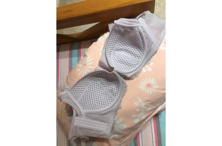 洞洞奶罩调整型xb9330李小冉剪接文胸胸罩肤色蕾丝