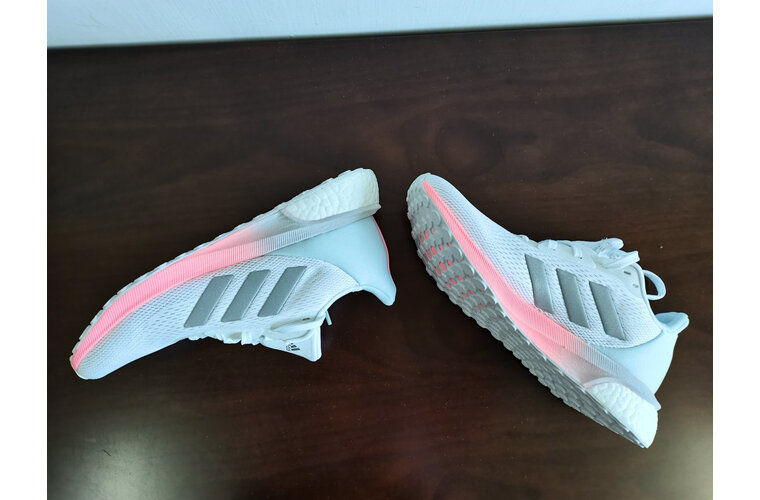 阿迪达斯女鞋天蓝运动鞋跑步银色astrarun情侣eh2600adidas