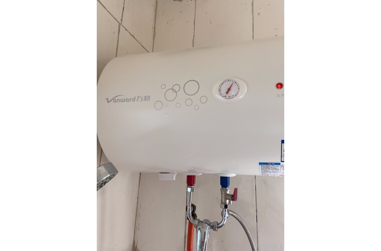 【老司机吐槽】万和E40-Q1W1-22电热水器怎么样？好用吗安全性怎么样？内情必看测评
