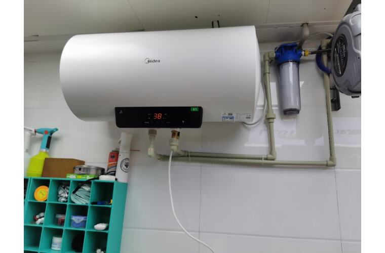 【真实吐槽】美的电热水器x1怎么样？性价比高吗值不值得买？网友大揭秘