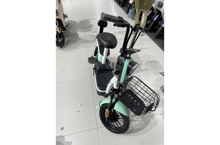 【对比爆料】雅迪电动车乐骑怎么样？乐骑和小金鼠哪个好？内情必看测评