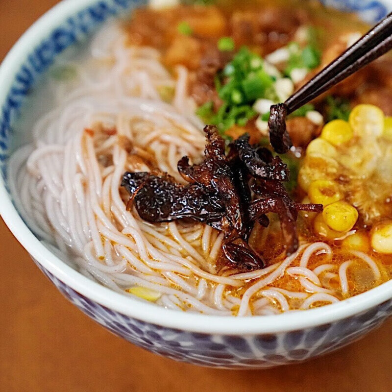 云南墨江碧溪红米米线1000g纯手工紫米干米粉500g过桥米线散装 紫米线