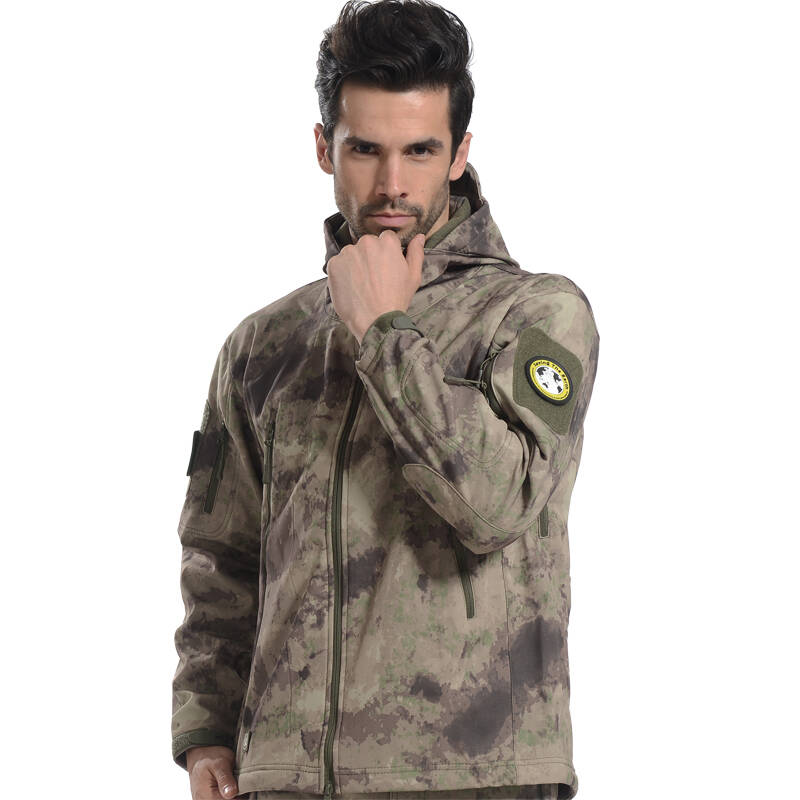 逸鹤户外tad鲨鱼皮软壳冲锋衣男女特种兵抓绒保暖登山防水迷彩 废墟