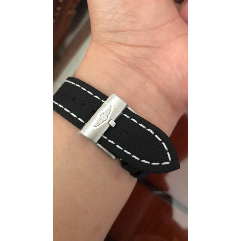 Breitling 百年灵 复仇者深潜海狼 A17319101I1X1 男式机械表 京东优惠券折后¥29800