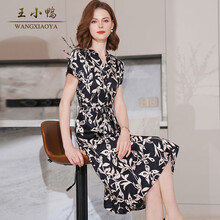 女装行业里的新锐品牌：王小鸭女装