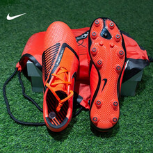 introduce NIKE HYPERVENOM PHANTOMX 3 ACADEMY TF