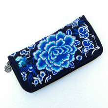 钱包钱夹大容量女式卡票夹 青色 23青花0 条评论商品精选暂无报价陆魅