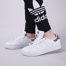 阿迪达斯（adidas）板鞋BZ0408 