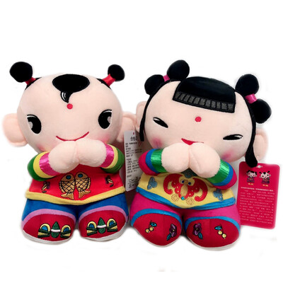 华晗 春节猪年吉祥物春妮年娃毛绒公仔玩偶娃娃 生肖猪公司年会礼品