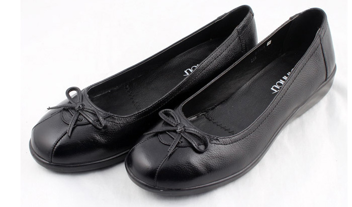 jinho 金猴皮鞋女单平跟柔软蝴蝶结可爱娃娃鱼头鞋s51425 黑色 40