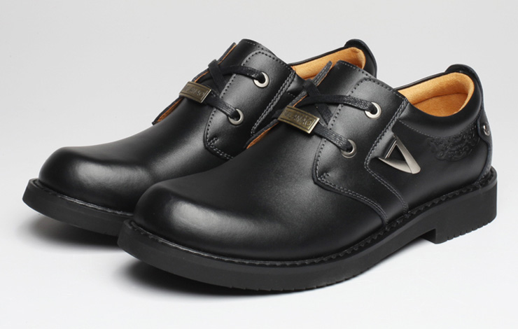 米兰奥2013春秋新款潮流休闲商务皮鞋 男真皮纯色手工防水板鞋j034