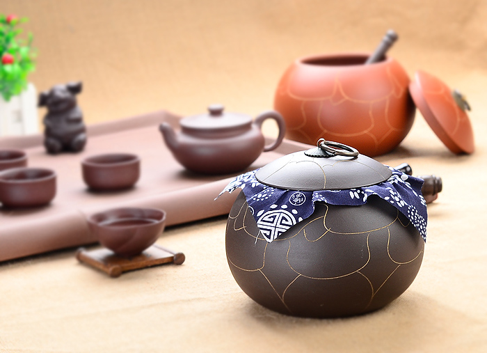 
                                        谱茗-宜兴紫砂茶具 紫砂茶叶罐 普洱罐大号 一斤装 普洱醒茶罐 花纹西施 黑泥                