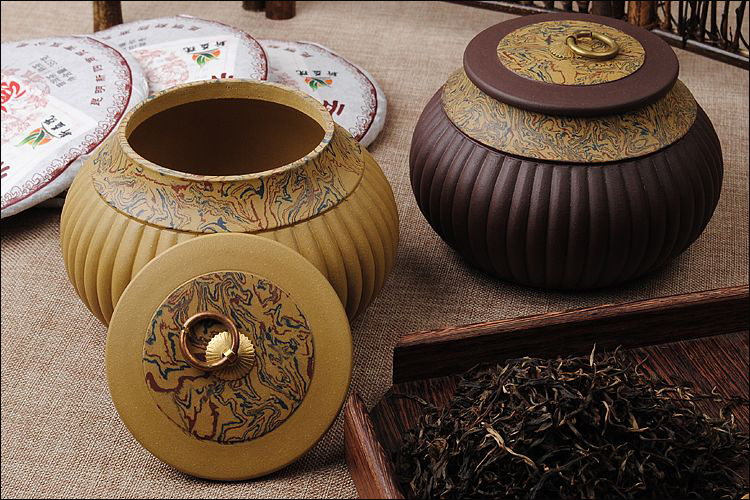 
                                        宜兴紫砂茶叶罐 茶具 大号手工醒茶罐 普洱罐一斤茶缸 紫色                