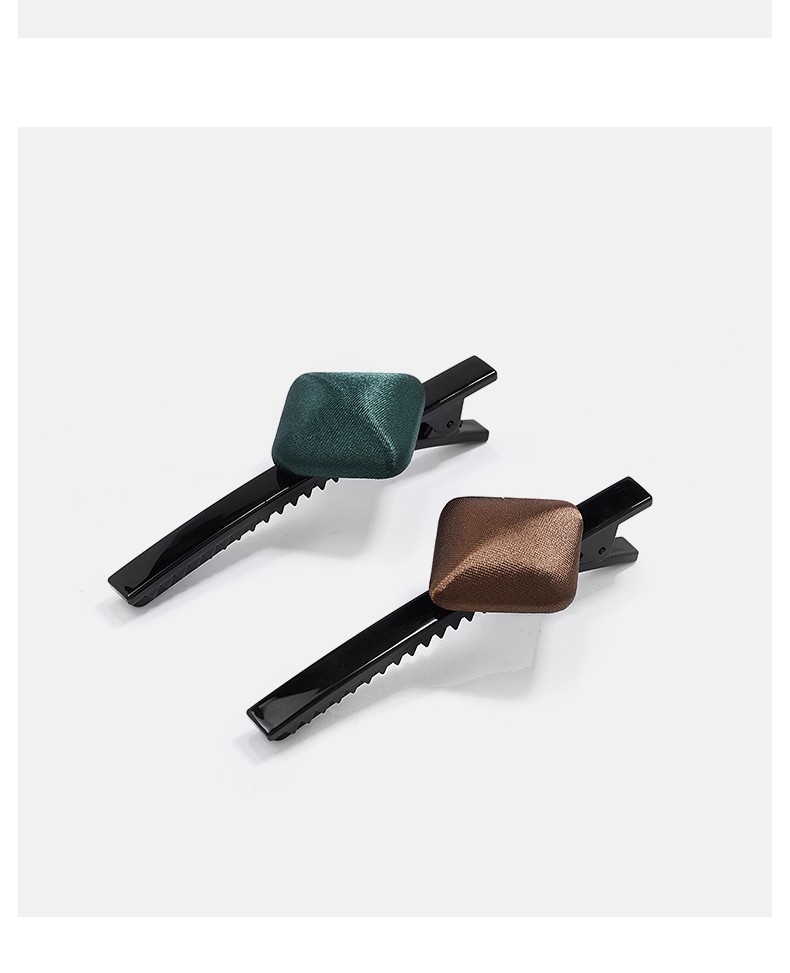 皇家莎莎复古时尚简约精致侧夹边夹扣子造型优雅高级发