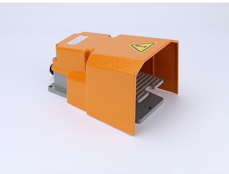 宜工lt4脚踏开关冲床脚踩式开关220v数控机床自复式踏板控制tfs302脚