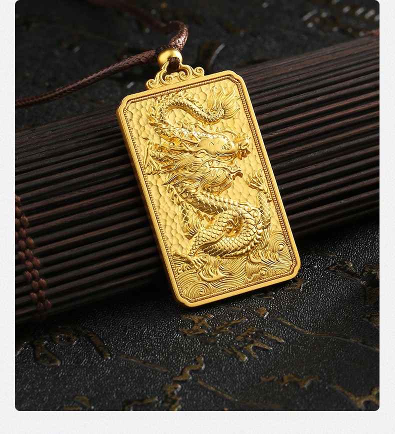 中国黄金母亲节礼物黄金吊坠足金古法龙牌挂坠传承男女款送长辈老婆