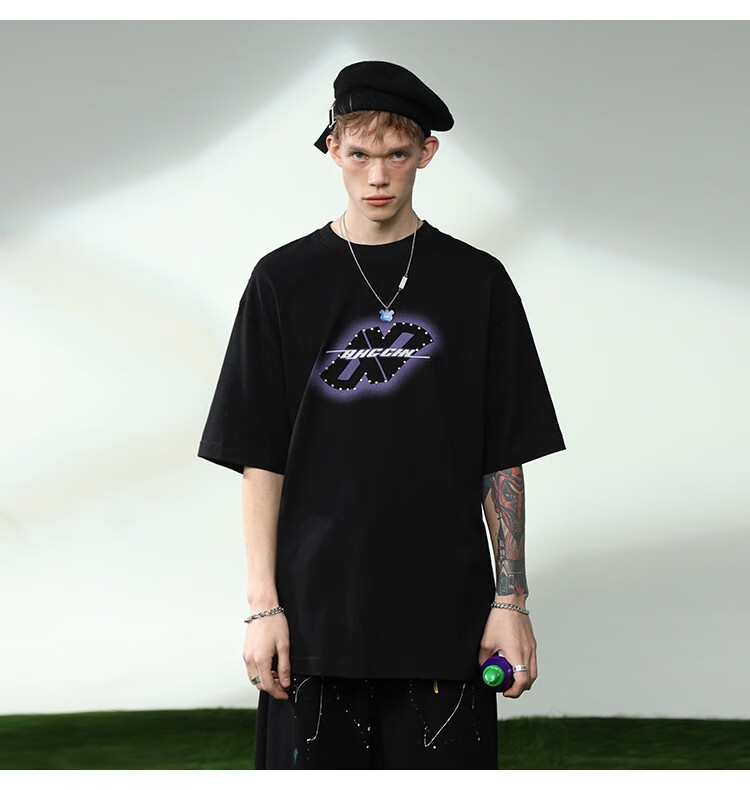 bjhg不计后果朋克风铆钉霓虹字母印花短袖t恤男潮牌宽松五分袖体恤