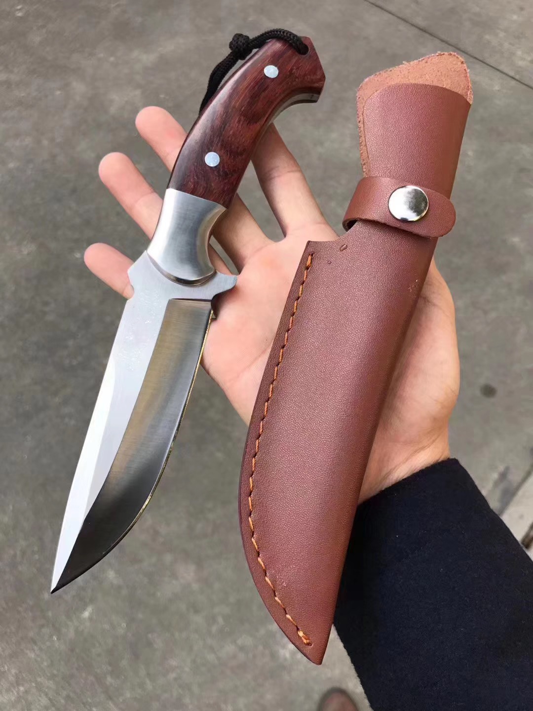 雨轩户外实用型中直刀户外求生小刀进口440c钢刀一体龙骨刀非洲酸枝木