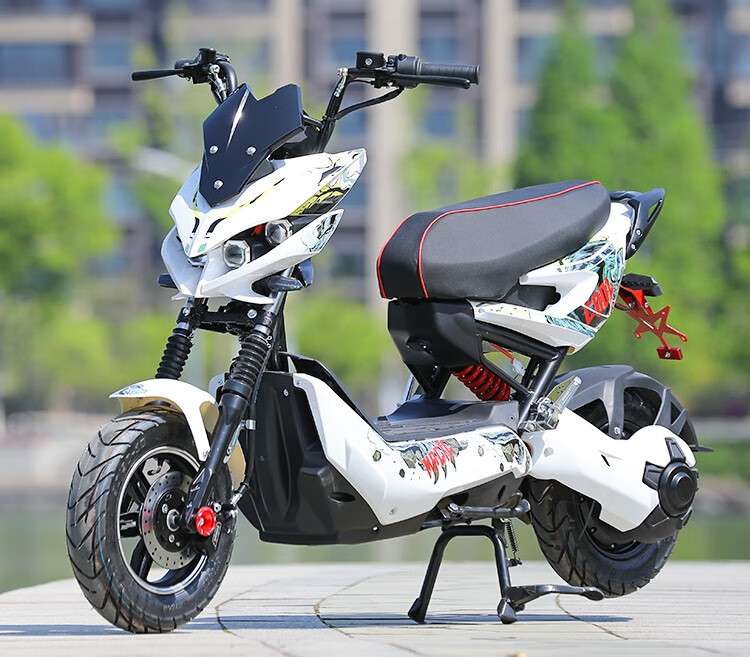 极酷款战狼电动车碟刹电摩72v高速成人踏板电瓶车摩托学生爱玩高颜值