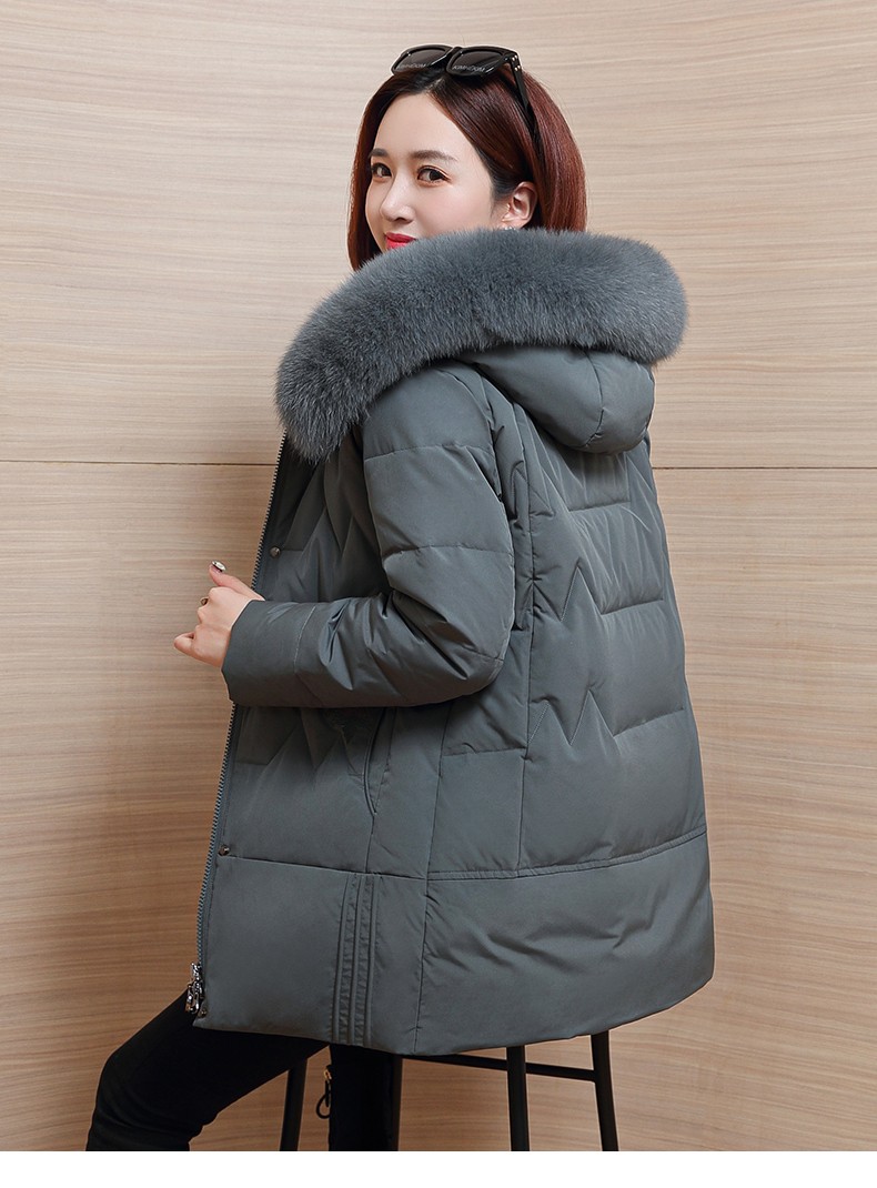 新款女士防风领舒适大气中长款中老年时尚百搭温暖羽绒服豆沙色17092a