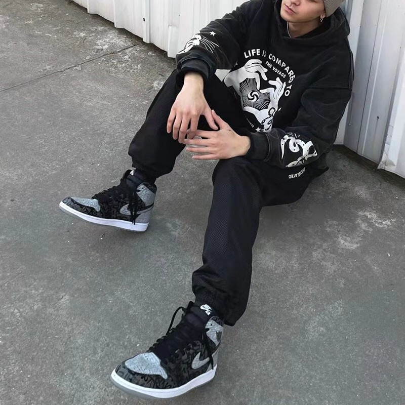 nike/耐克 air jordan 1 aj1黑灰禁穿 影子叛逆高帮男女篮球鞋555088