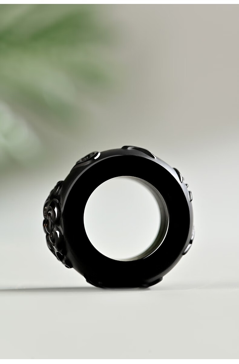 玉等我和田玉墨玉兽头扳指男士瑞兽戒指黑玉六字真言指环手把玩件