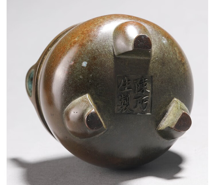 见素香坊陈巧生早期作品冲天耳素圆鼎炉仿古铜炉实物拍摄b1056