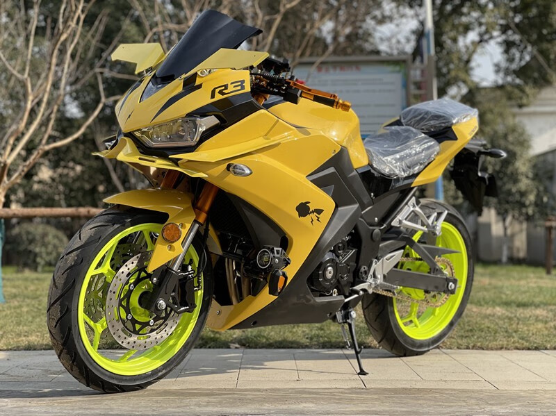 豪剑机车国四r3战神幻影摩托车跑车皮卡丘黑武士400双缸机车地平线