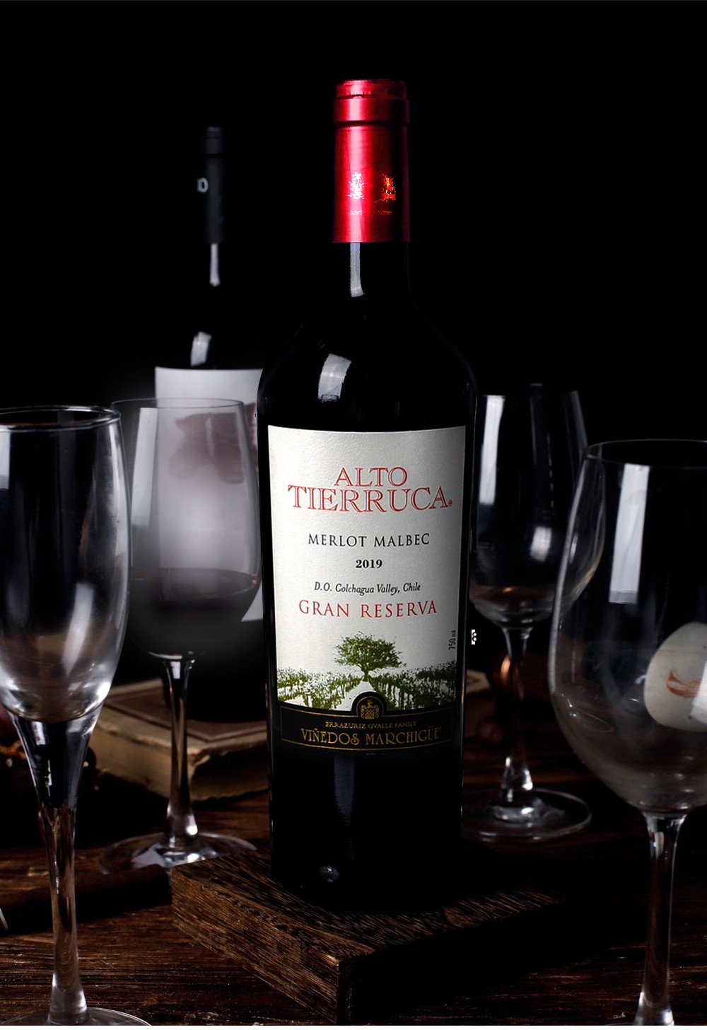 sauvignon), 30%梅鹿辄梅鹿辄( merlot ), 8%品丽珠(cabernet franc)