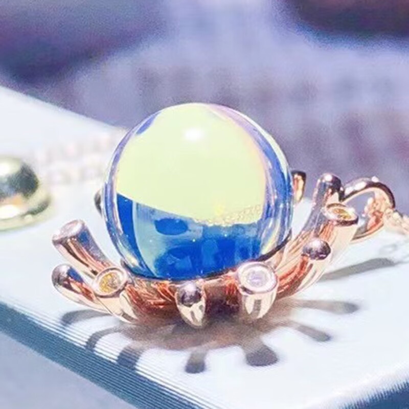 慈心缘多米尼加蓝珀吊坠女士琥珀吊坠锁骨链18k金镶嵌南非钻石送生日