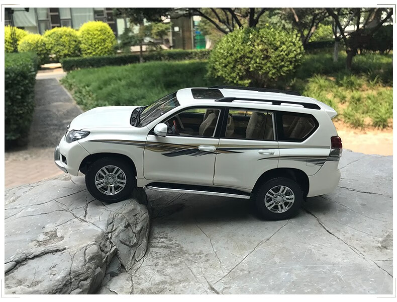 1:18 霸道prado普拉多 汽车模型 一汽丰田原厂 2010款越野车仿真车模