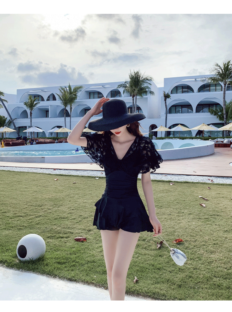 siduopu时尚大牌女士泳衣女保守夏季薄款裙式连体显瘦遮肚游泳衣泡