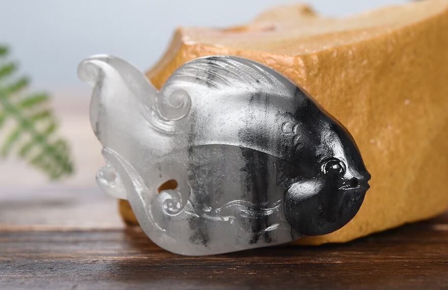 西域珠宝特价新疆金丝玉青花墨玉籽料金鱼挂件金玉满堂吊坠黑白分明生