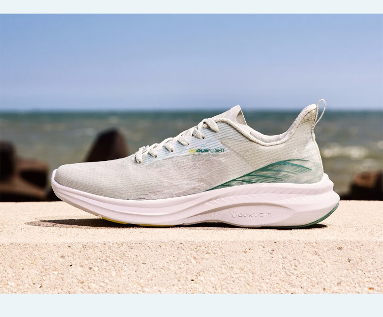 361男鞋运动鞋网面透气跑鞋2022夏季新款飞鱼q弹男士软底缓震回弹舒适