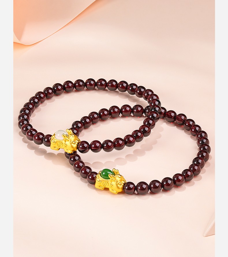 周六福金镶玉手链女黄金貔貅镶嵌和田玉碧玉手链石榴石串珠和田白玉